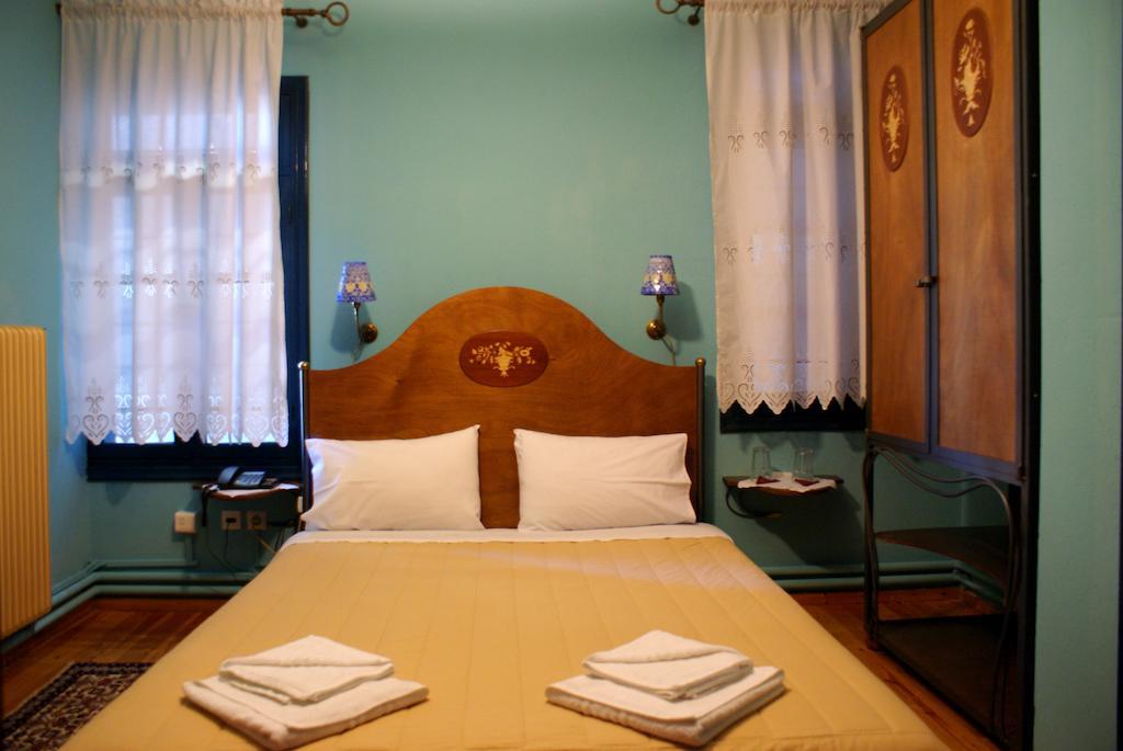 House Mitsiou Traditional Inn Arnaia Exterior photo